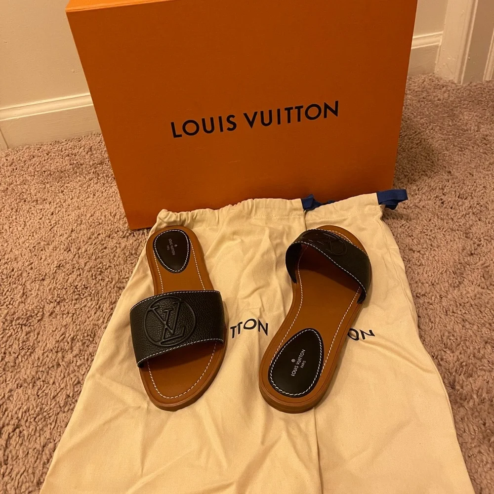 LV Lock it Mule - Picture 4 of 7